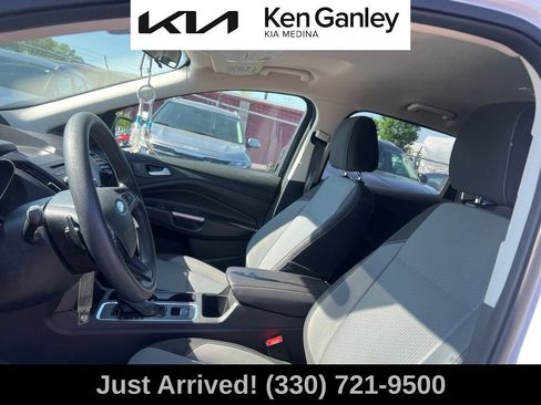 Used 2017 Ford Escape SE FWD image 11