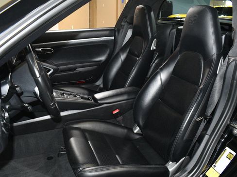 Used 2015 Porsche 911 Targa 4 AWD/4WD image 7