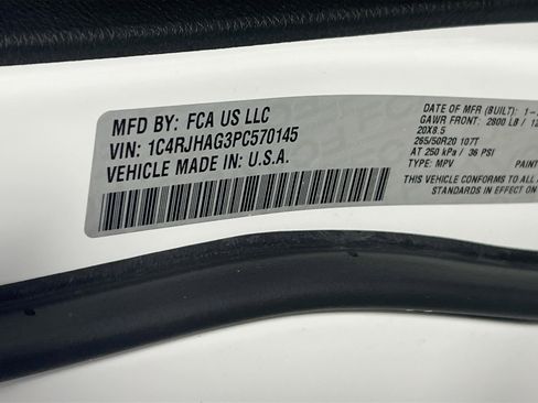 Used 2023 Jeep Grand Cherokee Altitude image 31