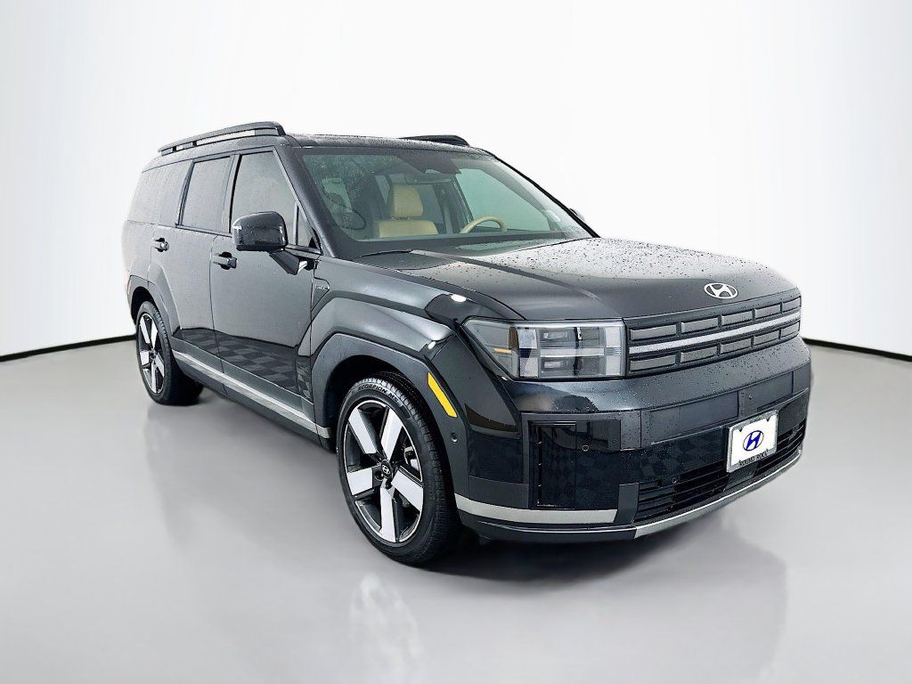 Used 2026 Hyundai Santa Fe Limited FWD image 3
