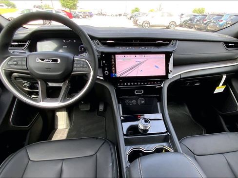 New 2026 Jeep Grand Cherokee L Limited AWD/4WD image 5