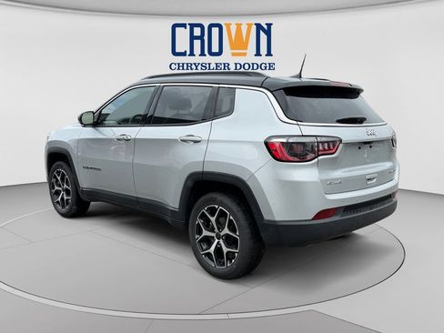 Used 2026 Jeep Compass Limited AWD/4WD image 5