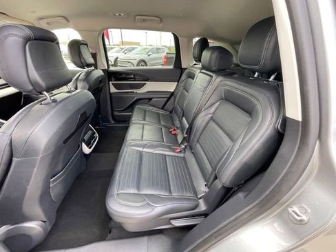 Used 2024 Lincoln Nautilus Reserve AWD/4WD image 16