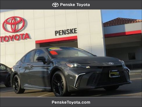 Certified 2026 Toyota Camry SE image 1