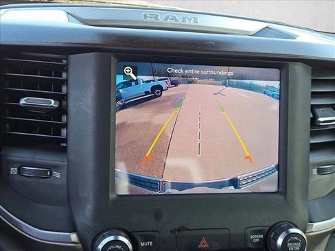 Used 2021 RAM 1500 Laramie w/ Off Road Group image 18