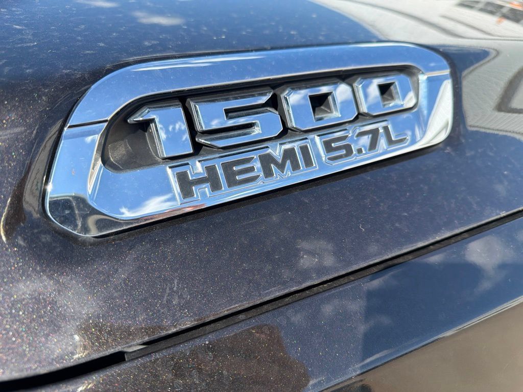 Used 2019 RAM 1500 Big Horn AWD/4WD image 4