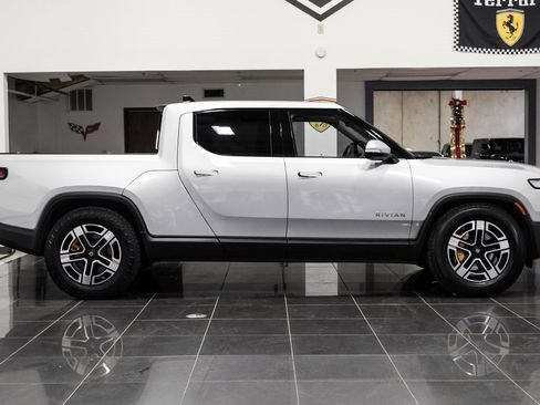 Used 2022 Rivian R1T Launch Edition image 11
