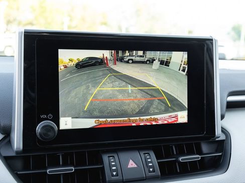 Certified 2025 Toyota RAV4 XLE Premium AWD/4WD image 19