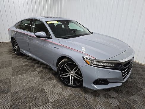 Used 2022 Honda Accord Touring image 7
