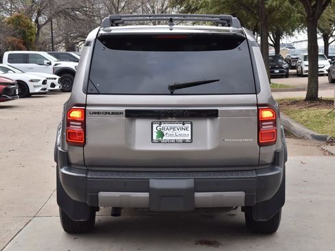 Used 2025 Toyota Land Cruiser Base image 9