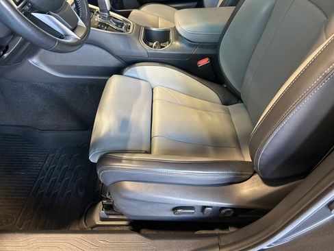 Used 2021 Subaru Outback Limited image 16