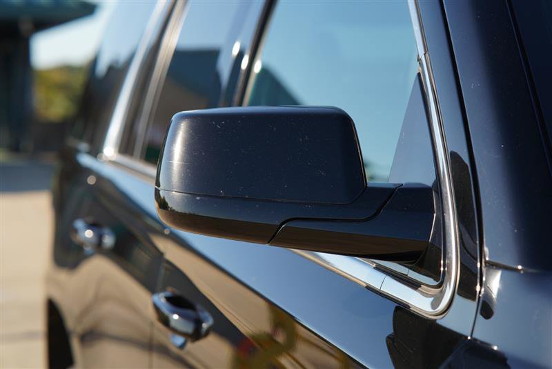 Used 2018 Chevrolet Tahoe LT AWD/4WD image 31