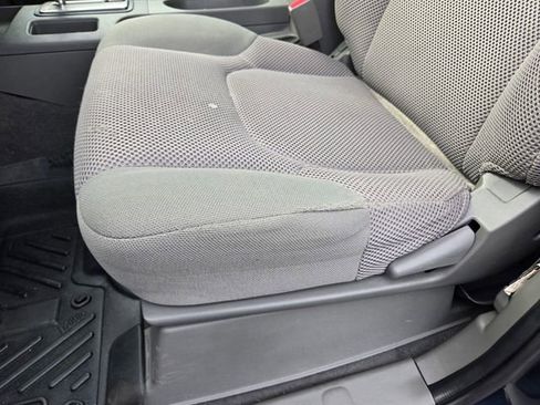 Used 2019 Nissan Frontier SV image 11