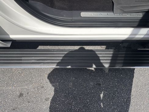 Certified 2022 Ford Expedition Platinum AWD/4WD image 16