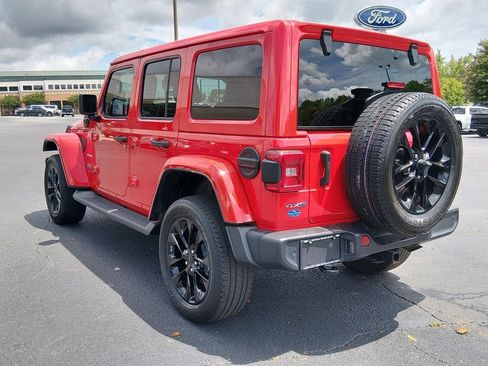 Used 2021 Jeep Wrangler Unlimited Sahara w/ Cold Weather Group AWD/4WD image 6