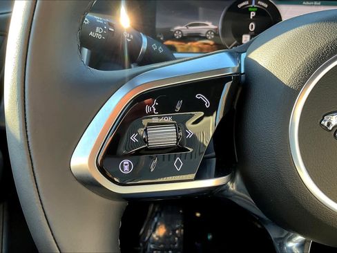 New 2024 Jaguar I-PACE R-Dynamic HSE image 17
