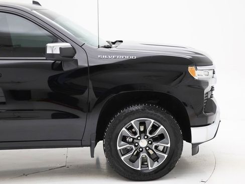 Used 2024 Chevrolet Silverado 1500 LT image 4