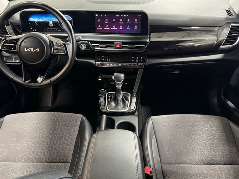 Used 2024 Kia Seltos S AWD/4WD image 2