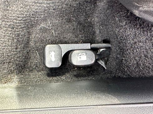 Certified 2024 Hyundai Elantra Limited image 25