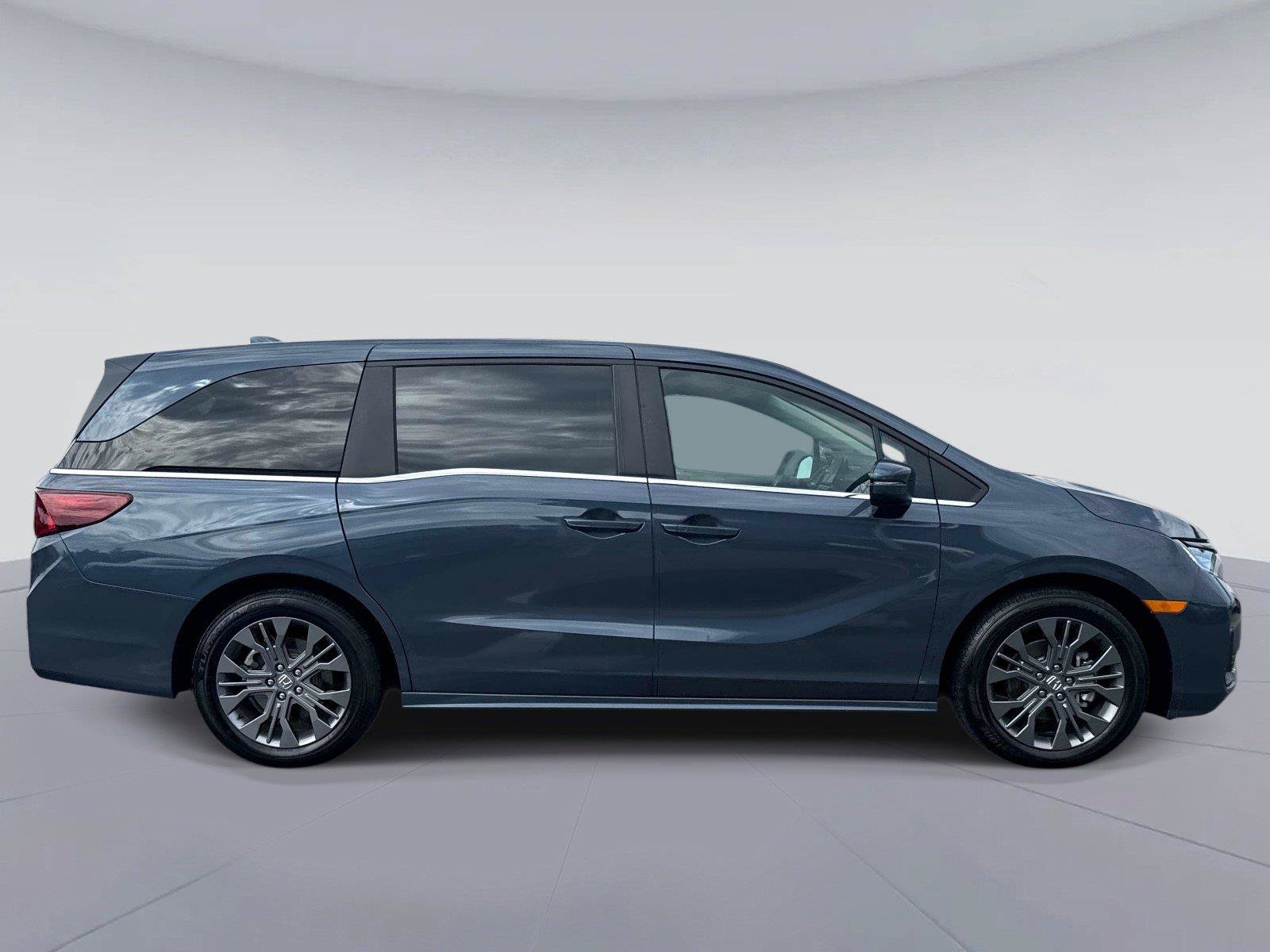 Certified 2026 Honda Odyssey Touring image 2