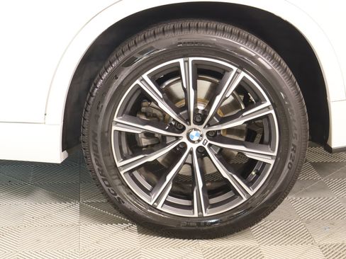 Used 2019 BMW X5 xDrive40i w/ M Sport Package AWD/4WD image 21