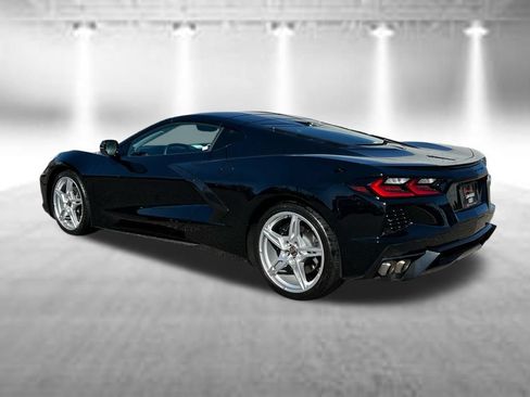 Used 2025 Chevrolet Corvette Stingray Premium Cpe w/ 3LT RWD image 2