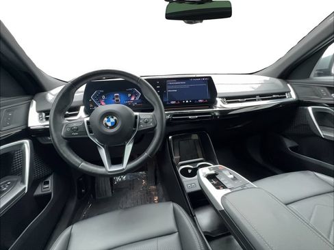 Used 2025 BMW X2 xDrive28i AWD/4WD image 33