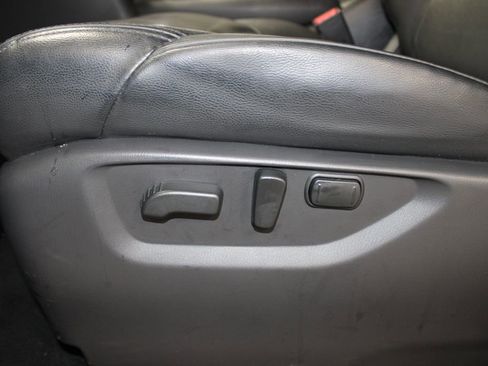 Used 2024 Nissan Armada SL image 18