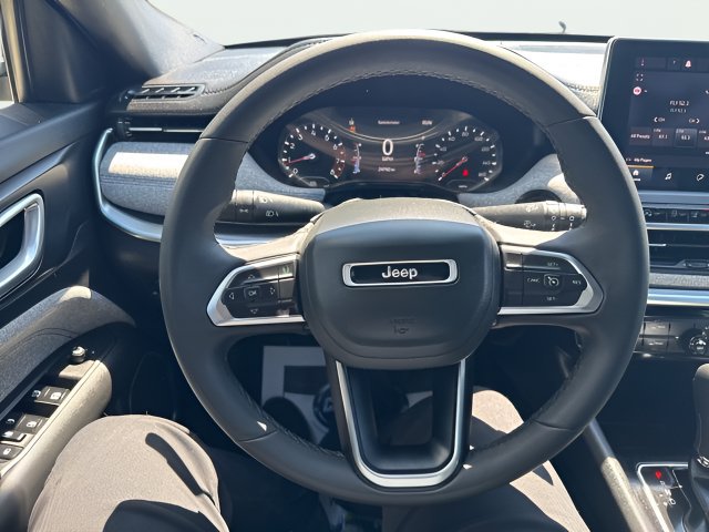 Certified 2023 Jeep Compass Latitude AWD/4WD image 16
