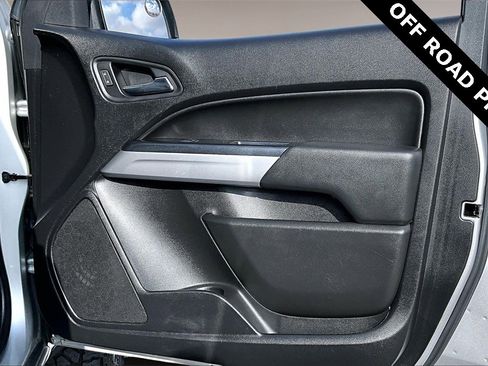 Used 2018 Chevrolet Colorado ZR2 image 19