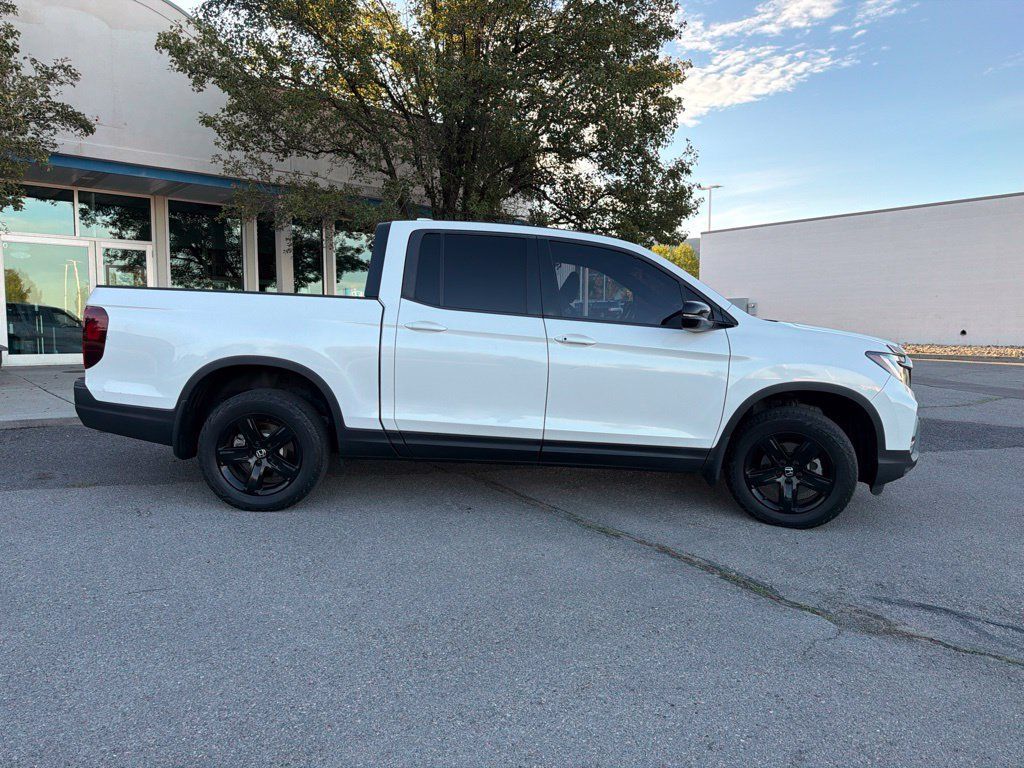 Used 2023 Honda Ridgeline Black Edition image 6