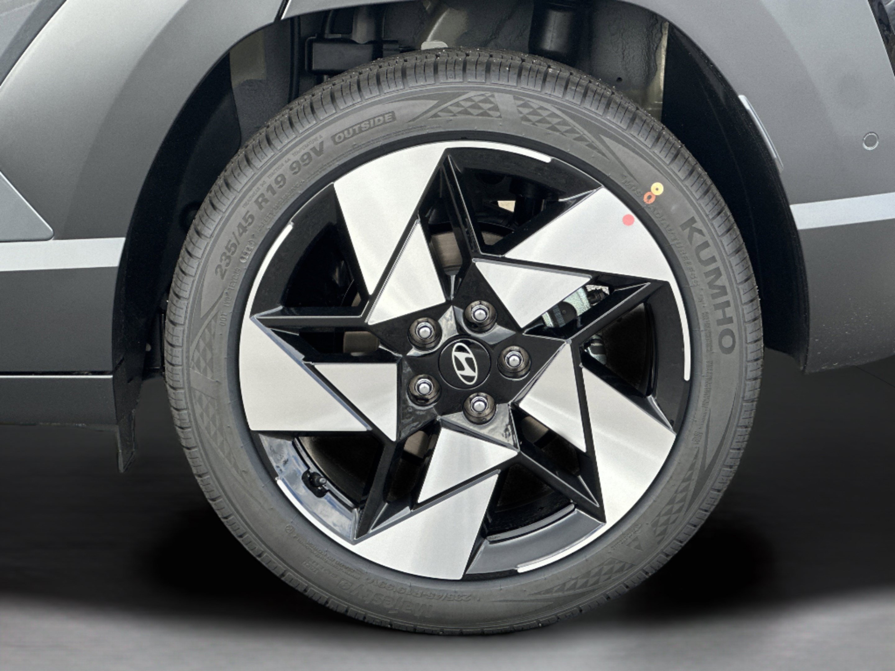 New 2026 Hyundai Kona Limited FWD image 35