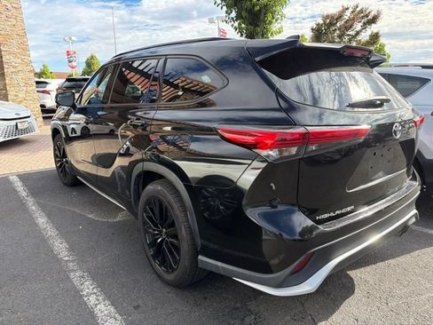 Used 2023 Toyota Highlander XSE AWD/4WD image 12