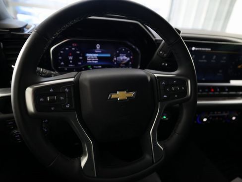 Used 2025 Chevrolet Silverado 3500 LTZ image 18