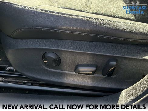 Used 2022 Volkswagen Passat 2.0T SE FWD image 11