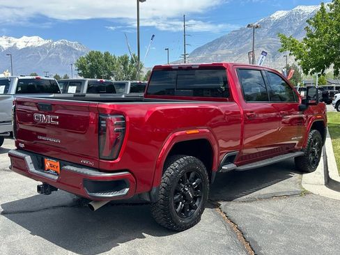 Used 2025 GMC Sierra 2500 AT4 w/ AT4 Premium Plus Package AWD/4WD image 8