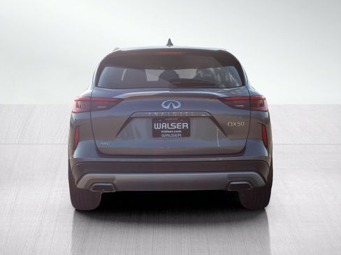 Used 2020 INFINITI QX50 Luxe w/ Navigation Package AWD/4WD image 4
