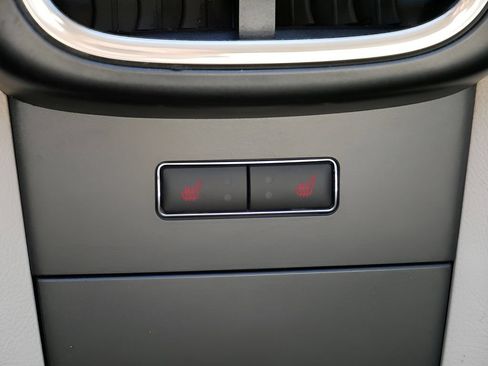 Used 2020 Lincoln Nautilus Reserve FWD image 15