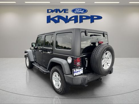 Used 2017 Jeep Wrangler Unlimited Sport w/ Quick Order Package 24S AWD/4WD image 5