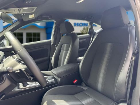 Used 2024 Honda Civic Sport image 14
