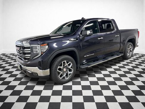 Certified 2024 GMC Sierra 1500 SLT w/ SLT Premium Plus Package AWD/4WD image 5