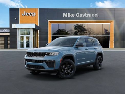 New 2026 Jeep Grand Cherokee Limited w/ Limited Altitude Package AWD/4WD image 2