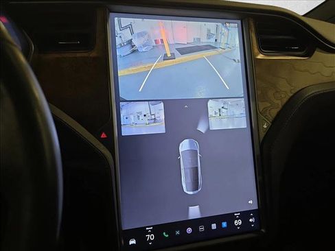 Used 2020 Tesla Model X Long Range image 23