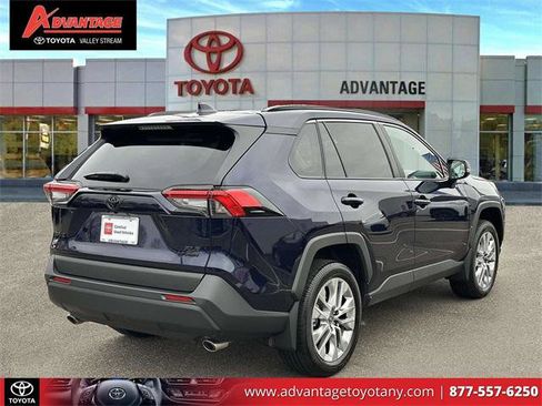 Certified 2025 Toyota RAV4 XLE Premium image 5