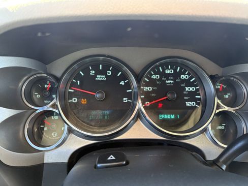 Used 2011 Chevrolet Silverado 2500 W/T image 19