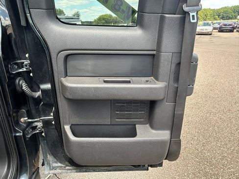 Used 2013 Ford F150 FX4 w/ FX Appearance Pkg AWD/4WD image 12