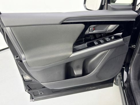 Used 2024 Subaru Solterra Premium image 38