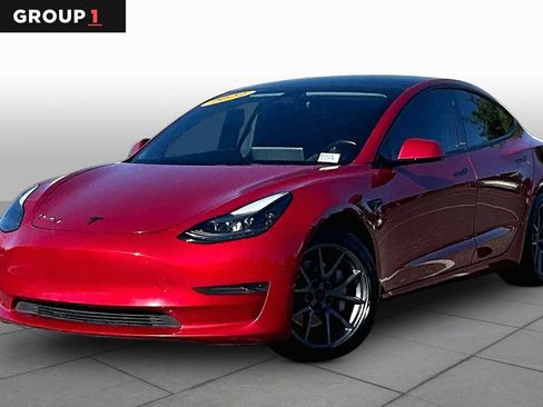 Used 2022 Tesla Model 3 RWD image 1