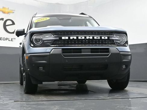 Used 2025 Ford Bronco Sport Outer Banks w/ Outer Banks Tech Package+ AWD/4WD image 3