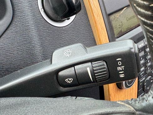 Used 2011 Volvo C70 T5 w/ Multimedia Pkg image 31